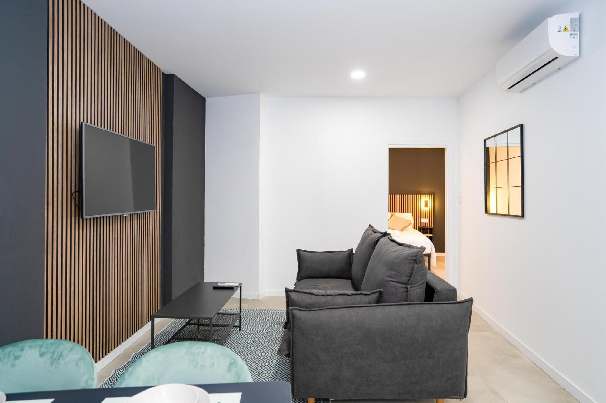 Nomad - Airport Iii Apartment Malaga